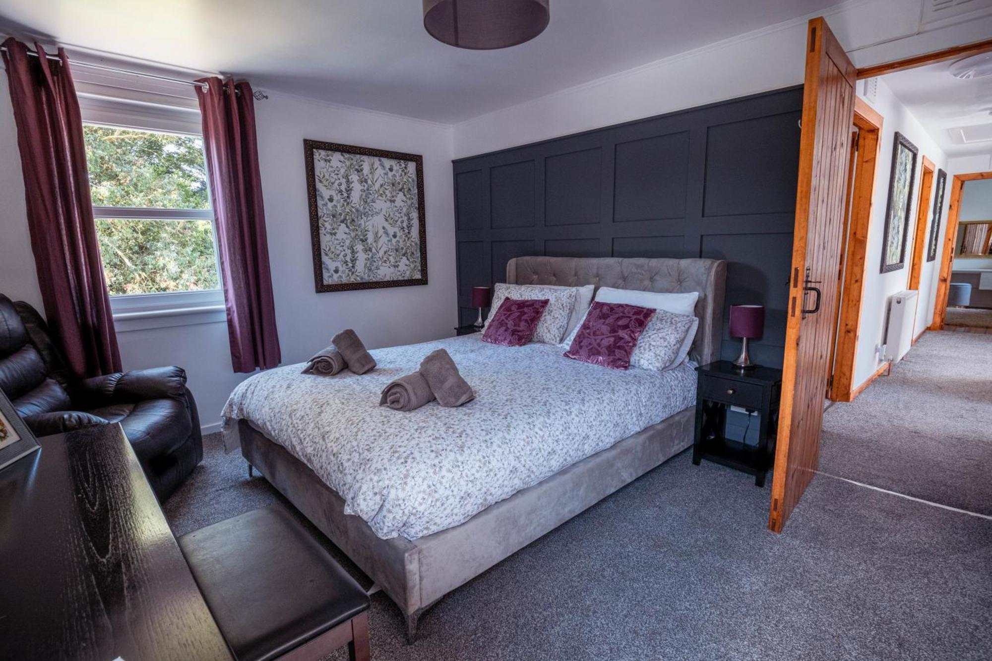 Large Country House With Garden, Outdoor Spa Area & Games Room With Hot Tub And Fire Pit Wigtown Dış mekan fotoğraf